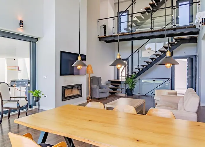 Semesterbostad Villaspainexperience Con Piscina Climatizada Torremolinos