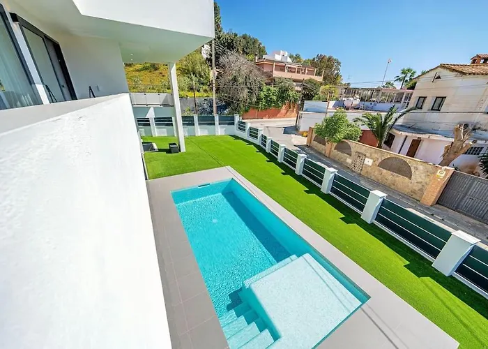 Дом отдыха Villaspainexperience Con Piscina Climatizada Торремолинос